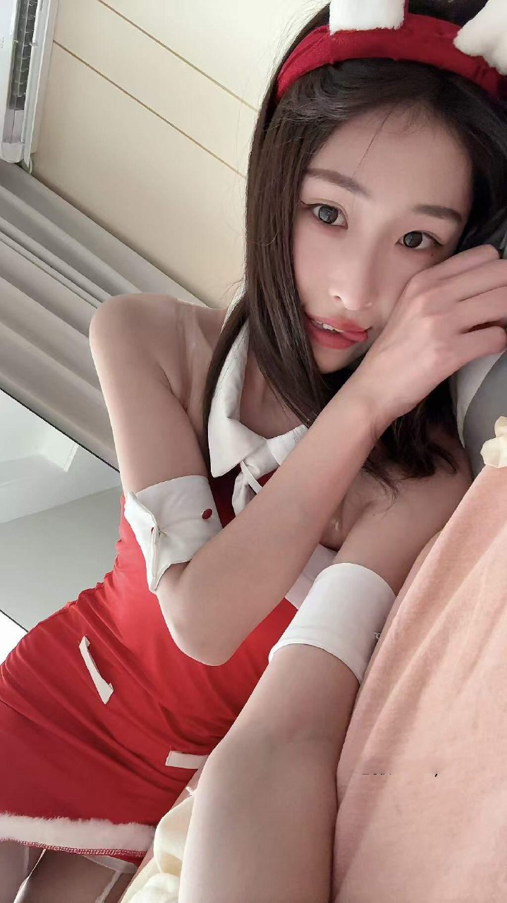 【在线看】抖音 粉红小香猪 岛遇 NO.011期 【16P1V】-秘语空间