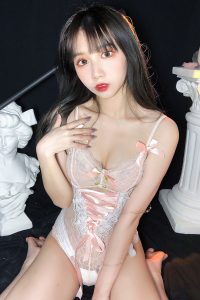 【在线看】喵糖映画 VOL.478 [23P]-秘语空间